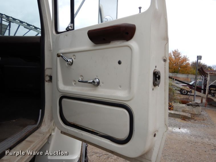 image for item JI9347 1980 Ford 8000  tank truck