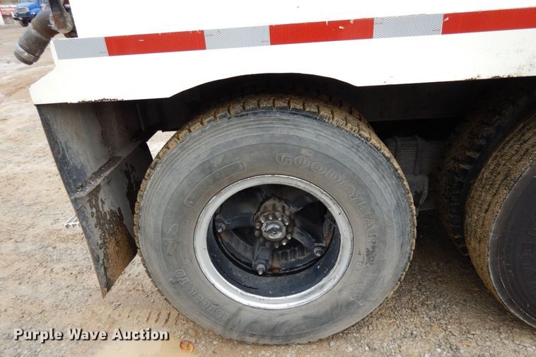 image for item JI9347 1980 Ford 8000  tank truck