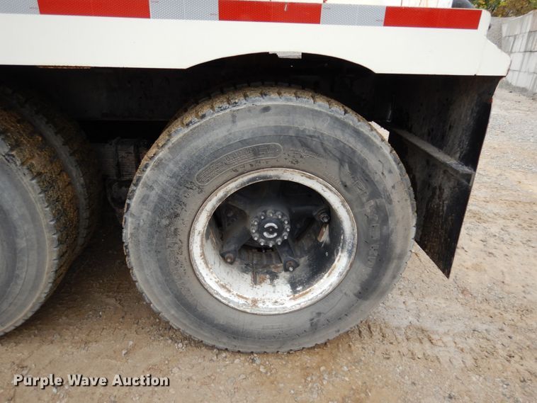 image for item JI9347 1980 Ford 8000  tank truck
