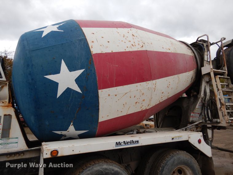 image for item JI9348 1999 Sterling LT9511  ready mix truck