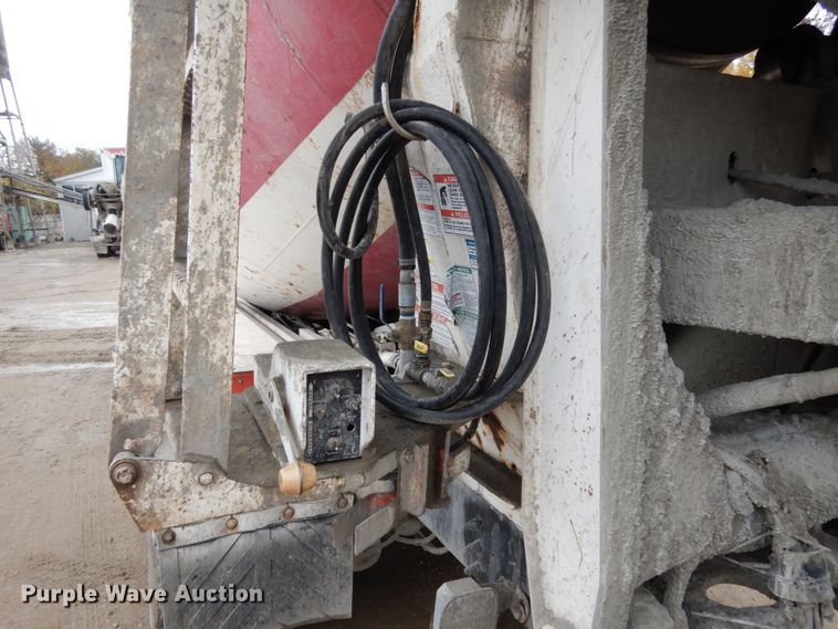 image for item JI9348 1999 Sterling LT9511  ready mix truck