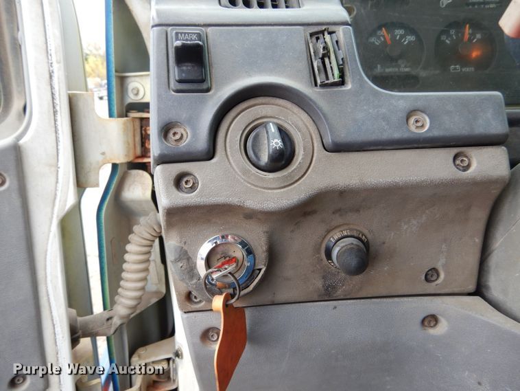 image for item JI9348 1999 Sterling LT9511  ready mix truck