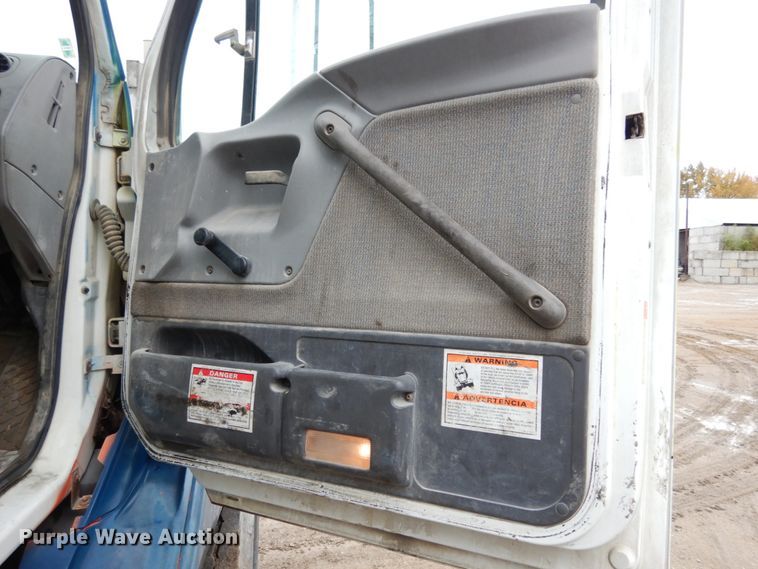 image for item JI9348 1999 Sterling LT9511  ready mix truck