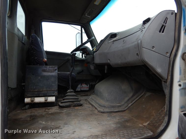 image for item JI9348 1999 Sterling LT9511  ready mix truck