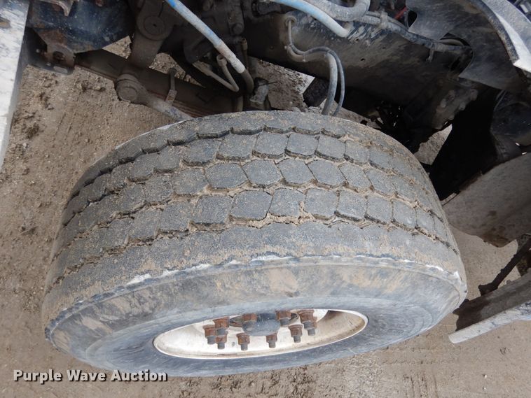 image for item JI9348 1999 Sterling LT9511  ready mix truck