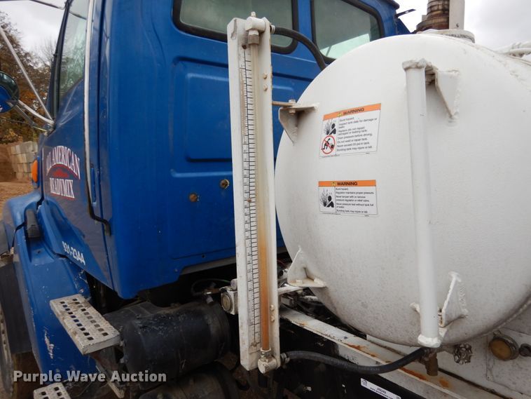 image for item JI9349 1999 Sterling LT9511  ready mix truck