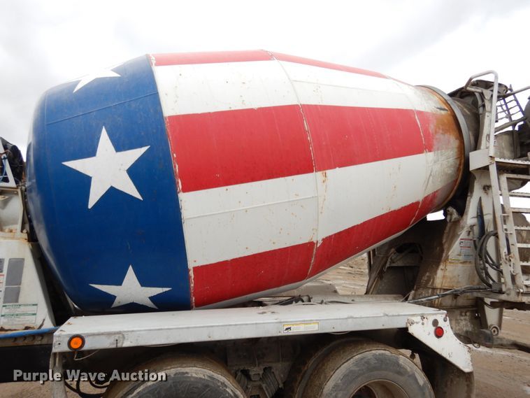 image for item JI9349 1999 Sterling LT9511  ready mix truck