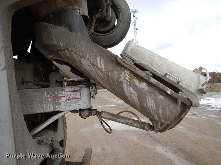 image for item JI9349 1999 Sterling LT9511  ready mix truck