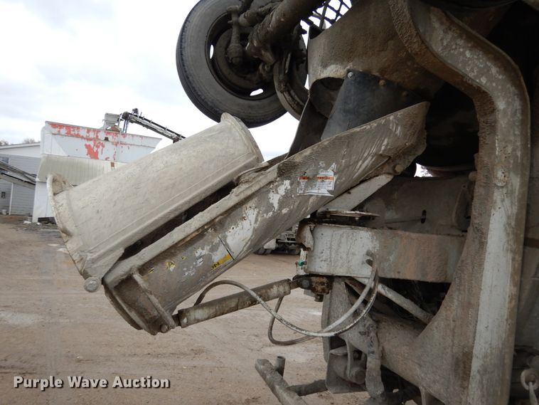 image for item JI9349 1999 Sterling LT9511  ready mix truck