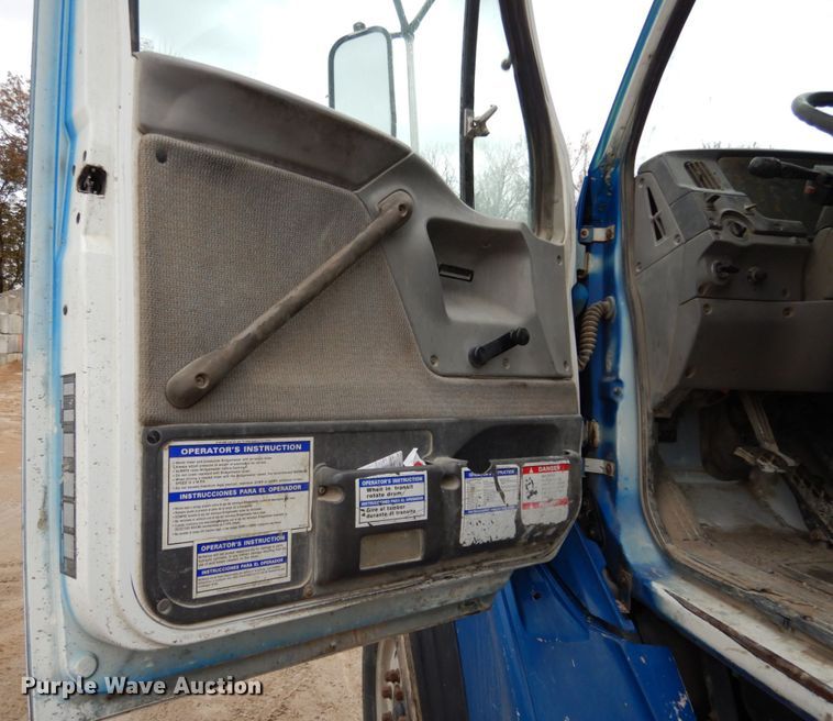 image for item JI9349 1999 Sterling LT9511  ready mix truck