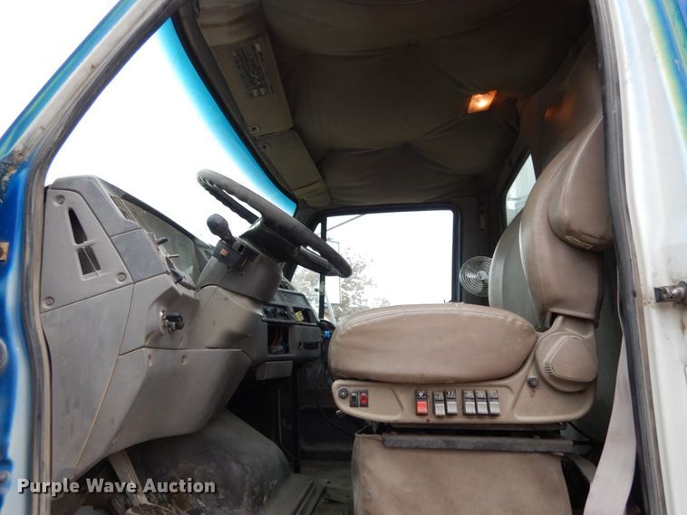 image for item JI9349 1999 Sterling LT9511  ready mix truck