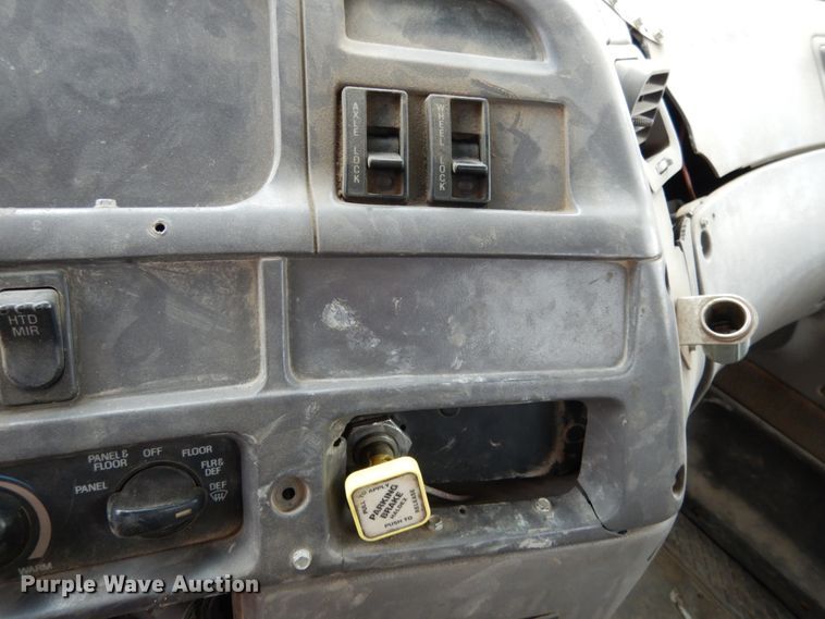 image for item JI9349 1999 Sterling LT9511  ready mix truck