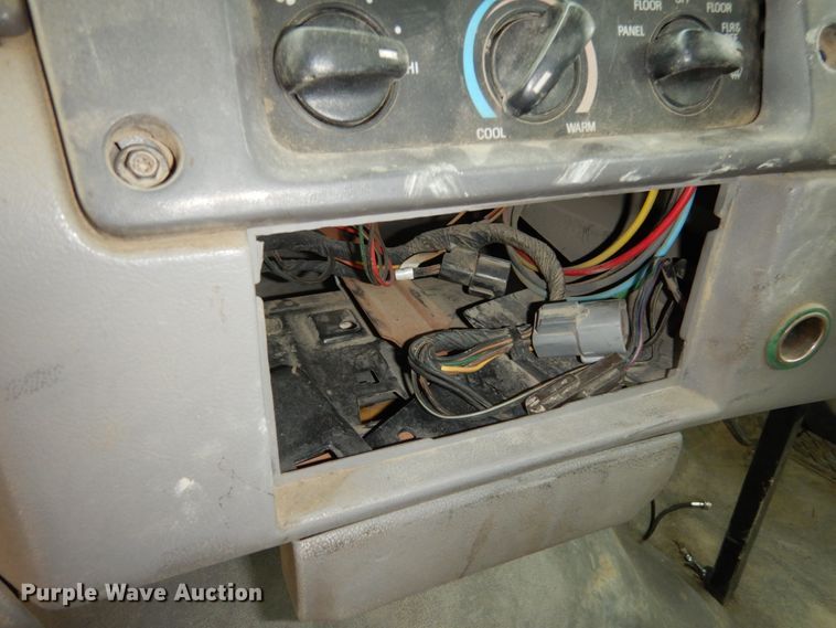 image for item JI9349 1999 Sterling LT9511  ready mix truck