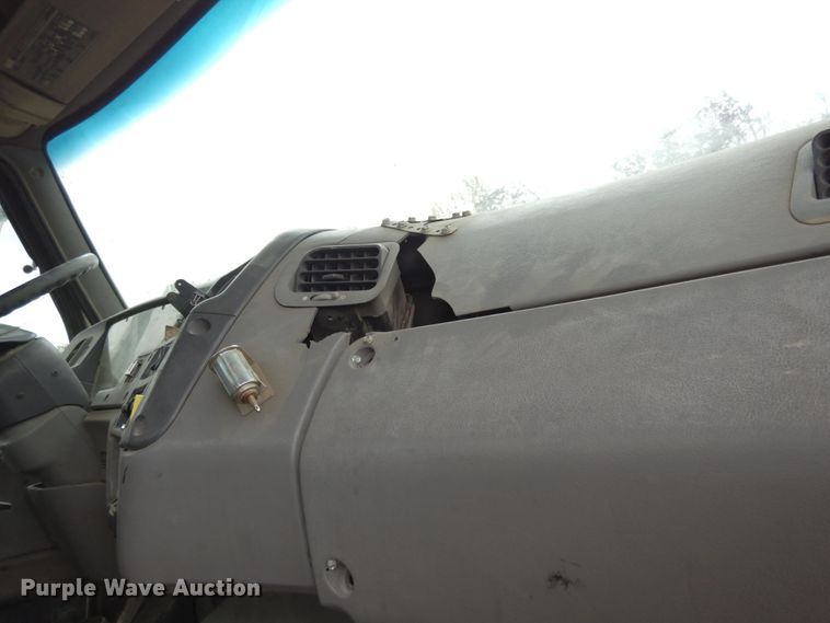 image for item JI9349 1999 Sterling LT9511  ready mix truck