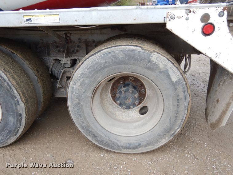 image for item JI9349 1999 Sterling LT9511  ready mix truck