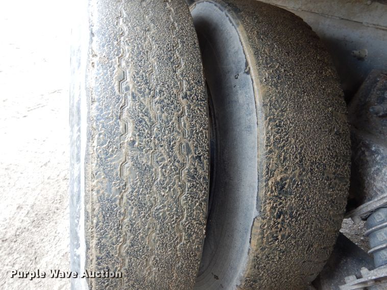 image for item JI9349 1999 Sterling LT9511  ready mix truck