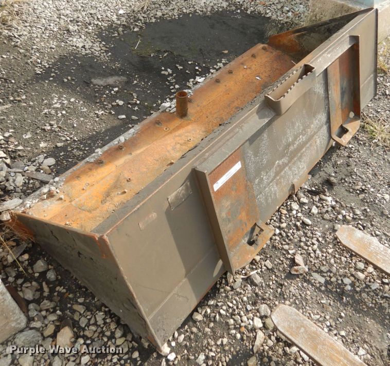 image for item JI9352 Caterpillar 74" W skid steer bucket