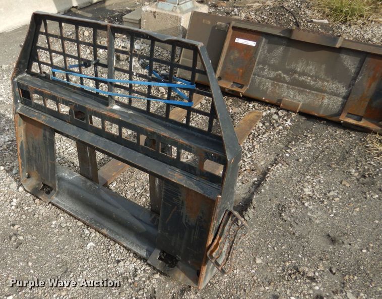 image for item JI9353 Caterpillar 48" L skid steer forks