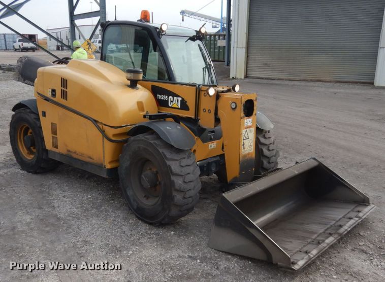 image for item JI9354 2012 Caterpillar TH255  telehandler