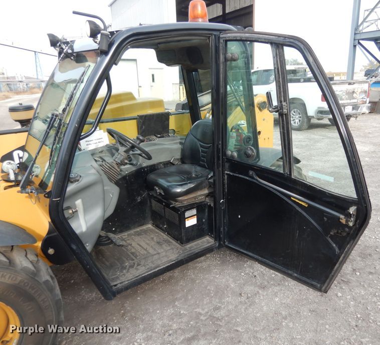 image for item JI9354 2012 Caterpillar TH255  telehandler