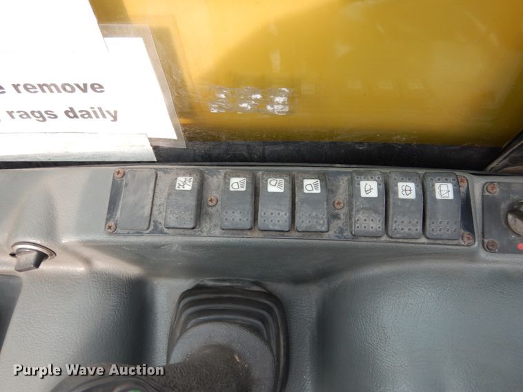 image for item JI9354 2012 Caterpillar TH255  telehandler