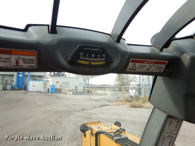 image for item JI9354 2012 Caterpillar TH255  telehandler