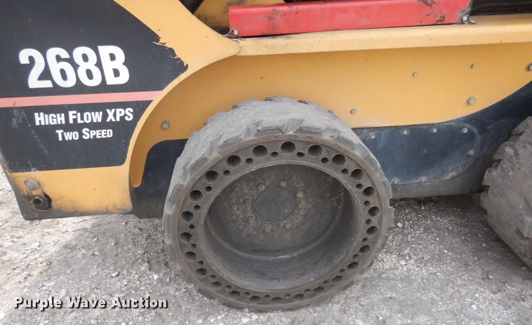 image for item JI9355 2007 Caterpillar 268B  skid steer loader