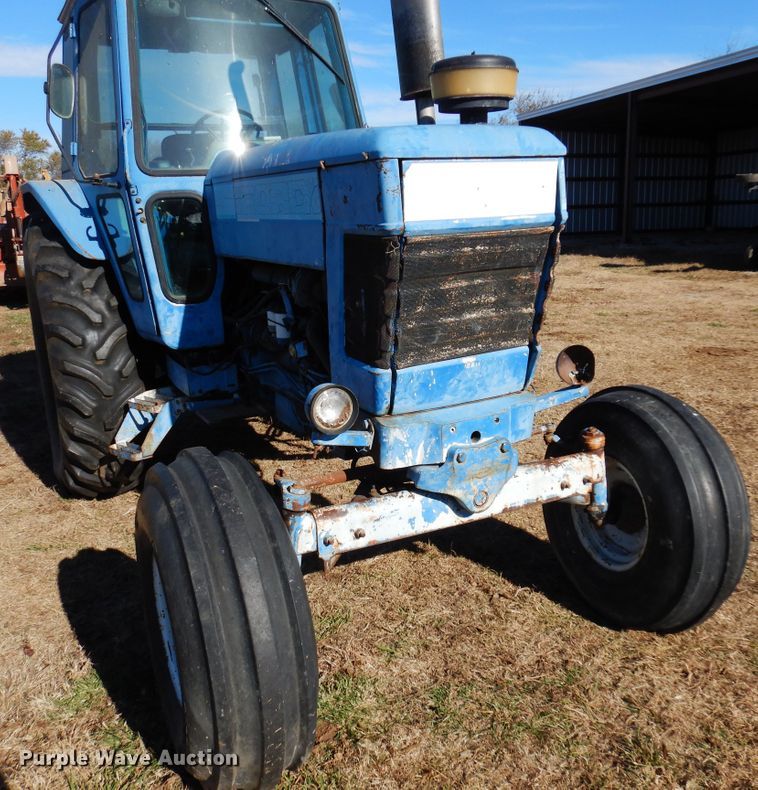 image for item JJ9897 Ford 8210  tractor