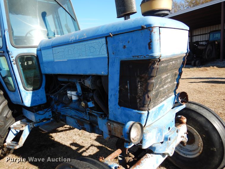 image for item JJ9897 Ford 8210  tractor