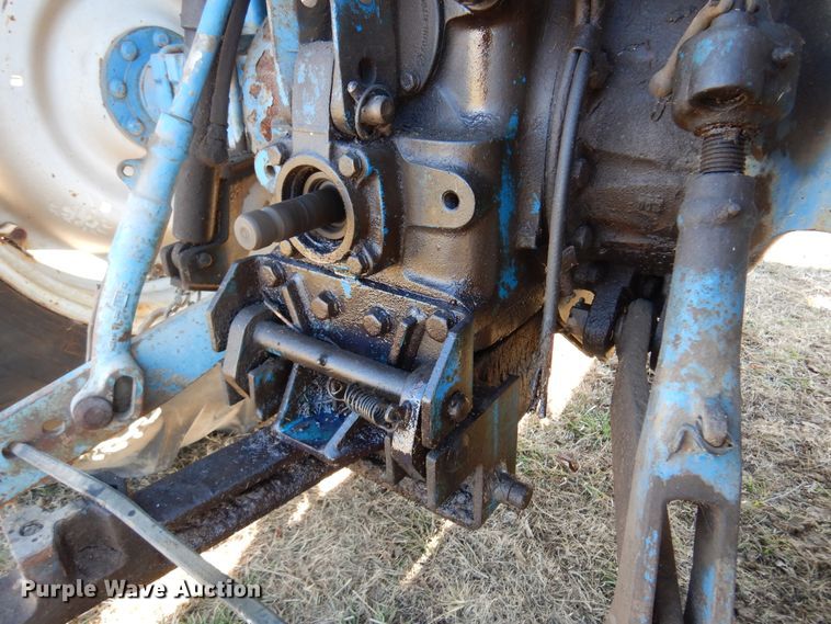 image for item JJ9897 Ford 8210  tractor