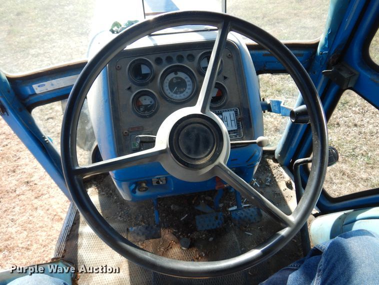 image for item JJ9897 Ford 8210  tractor