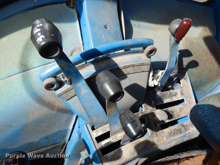 image for item JJ9897 Ford 8210  tractor