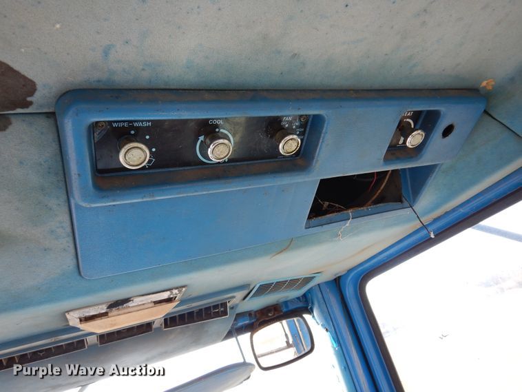 image for item JJ9897 Ford 8210  tractor