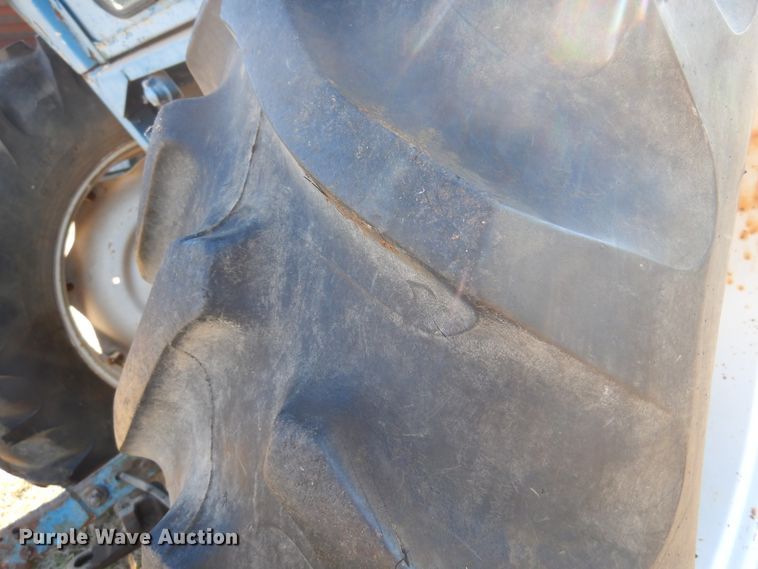 image for item JJ9897 Ford 8210  tractor