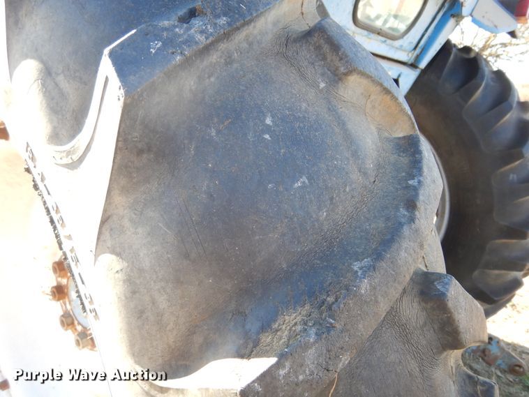 image for item JJ9897 Ford 8210  tractor