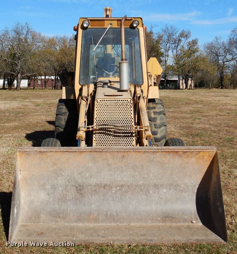 image for item JJ9899 Ford 555  backhoe