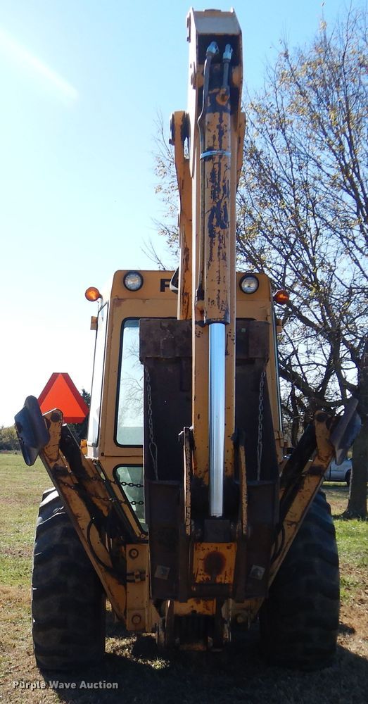 image for item JJ9899 Ford 555  backhoe
