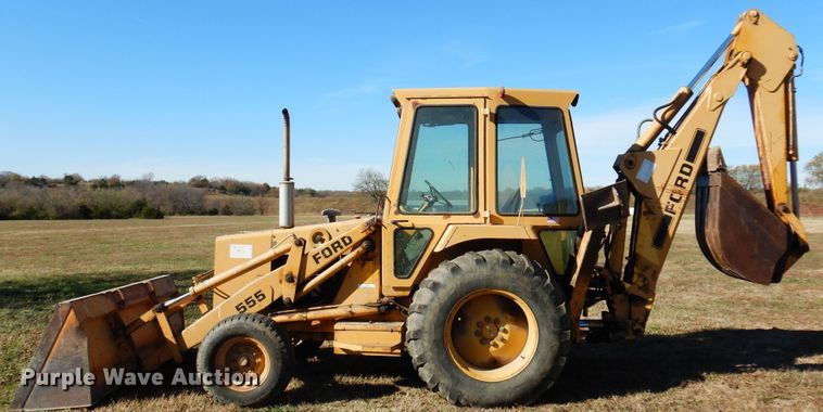 image for item JJ9899 Ford 555  backhoe