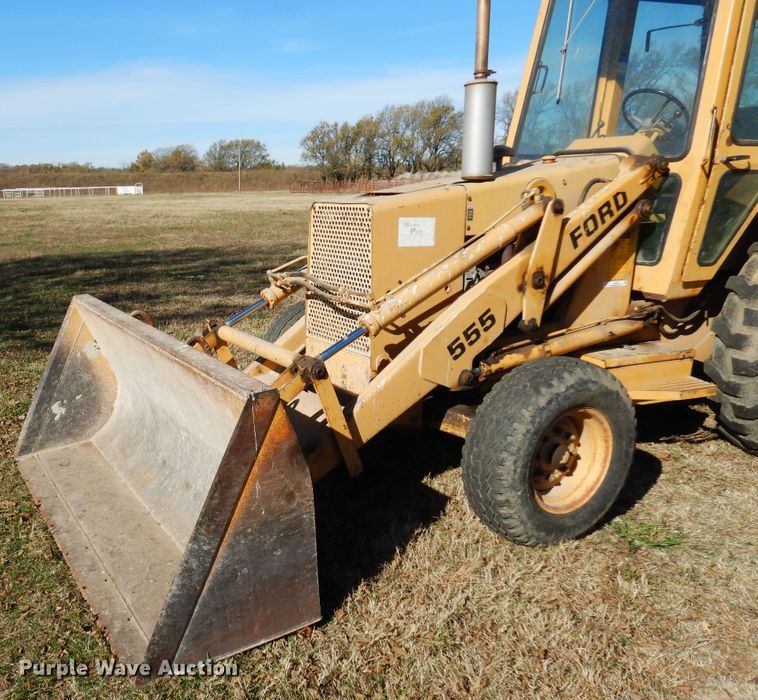 image for item JJ9899 Ford 555  backhoe