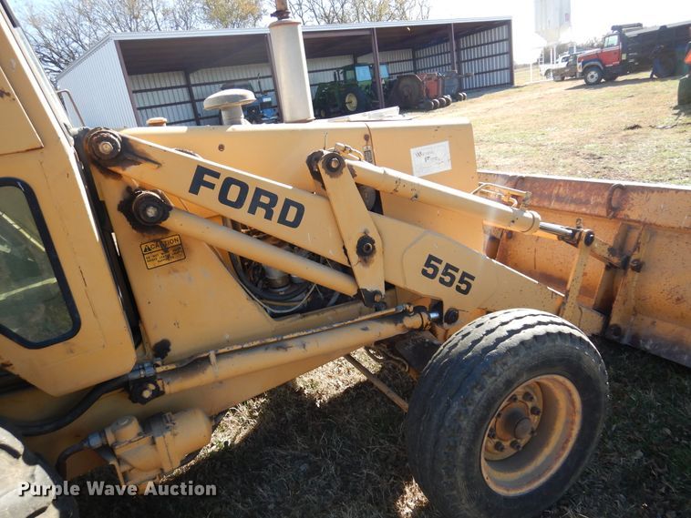 image for item JJ9899 Ford 555  backhoe