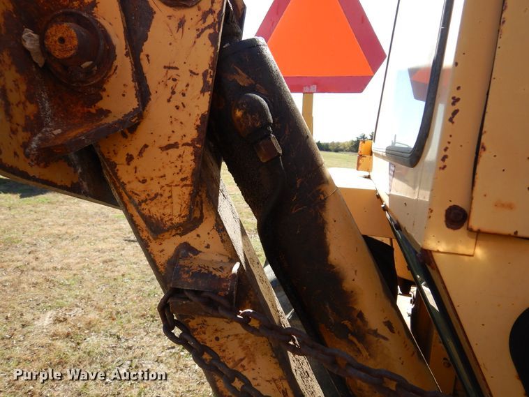 image for item JJ9899 Ford 555  backhoe