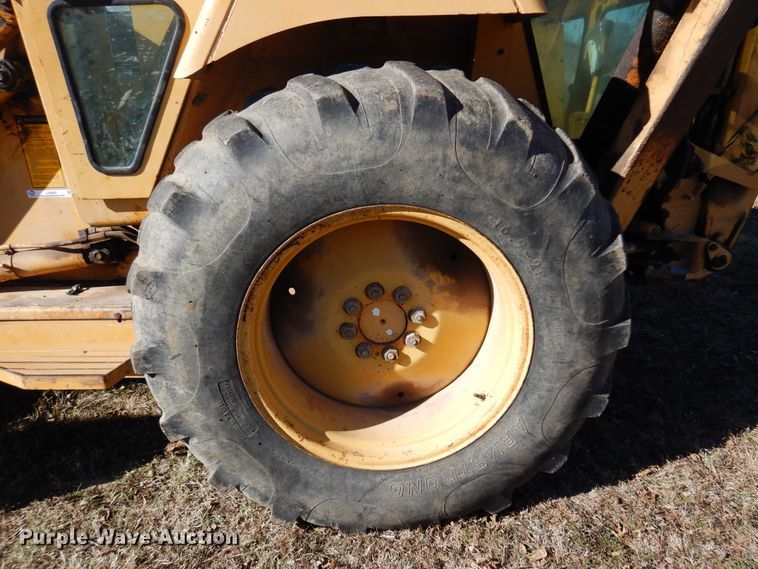 image for item JJ9899 Ford 555  backhoe