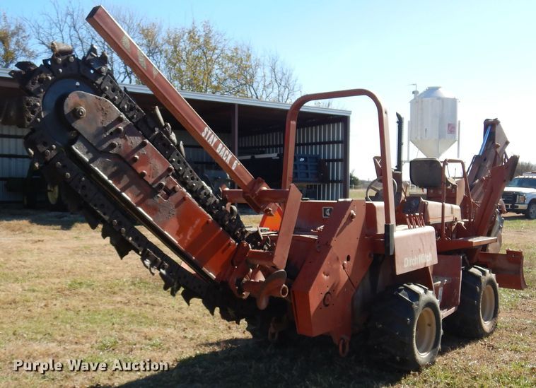 image for item JJ9900 1994 Ditch Witch 5110  trencher