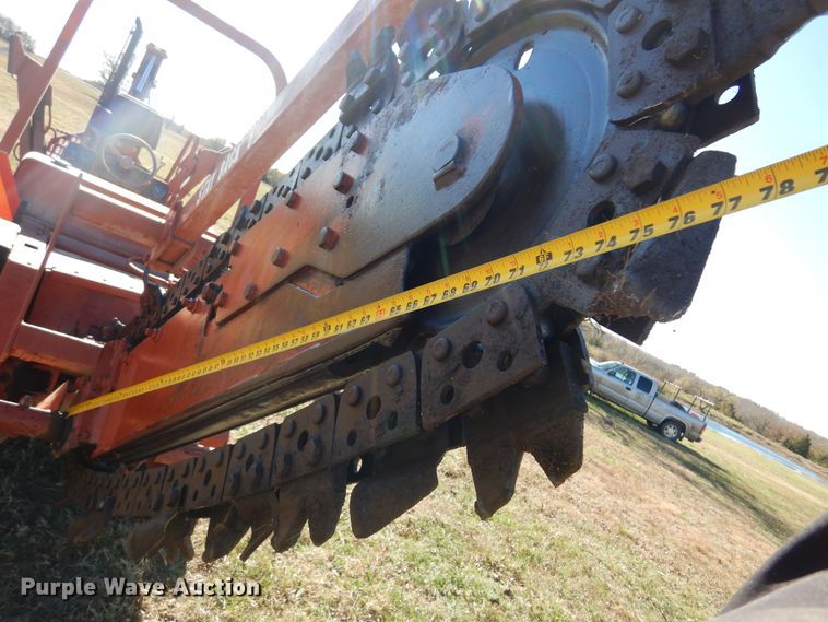 image for item JJ9900 1994 Ditch Witch 5110  trencher