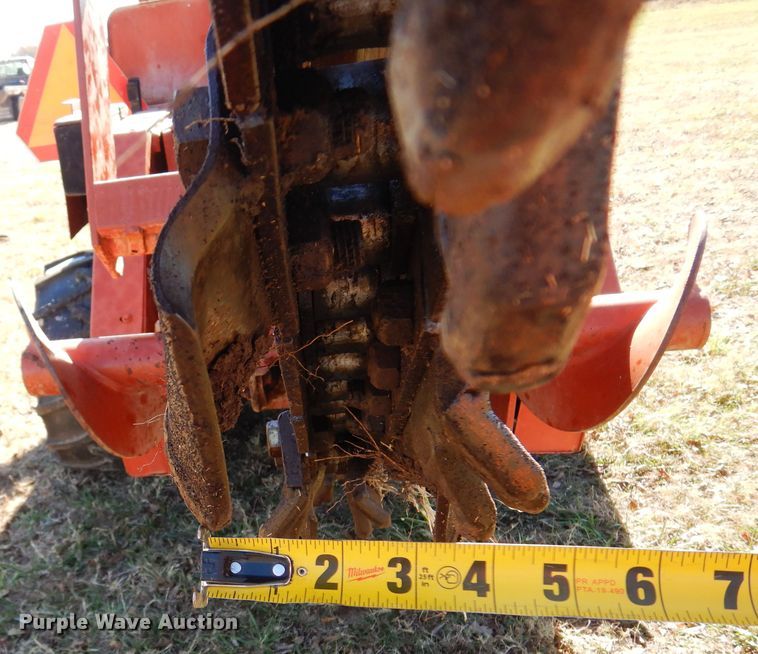 image for item JJ9900 1994 Ditch Witch 5110  trencher