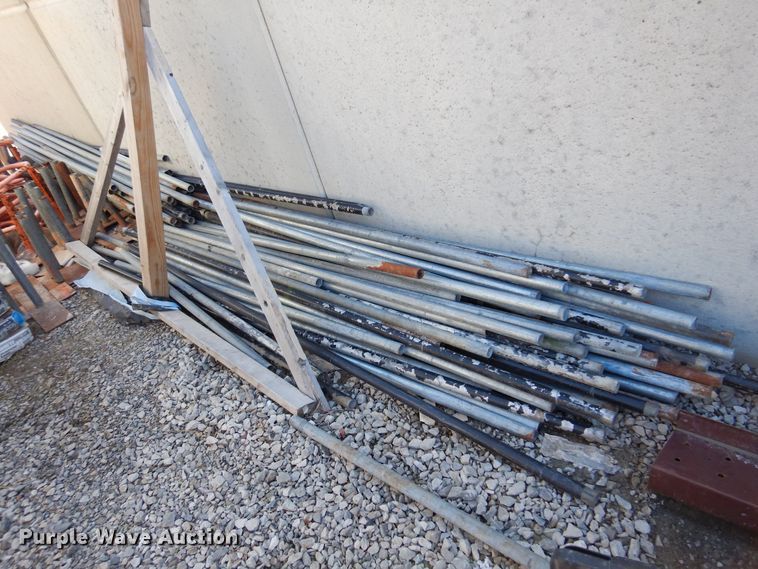 image for item JJ9904 Fencing materials