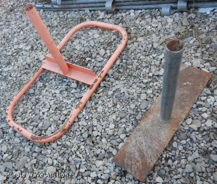 image for item JJ9904 Fencing materials