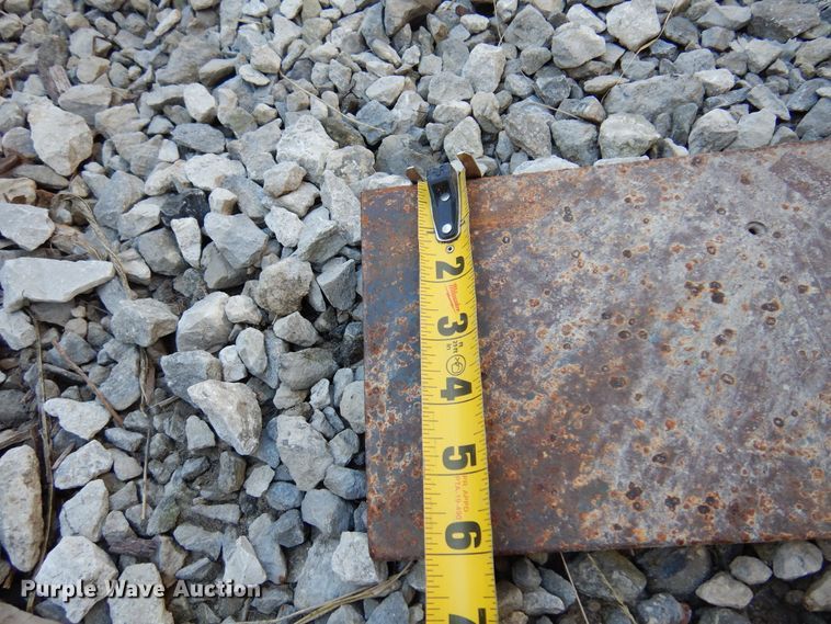 image for item JJ9904 Fencing materials