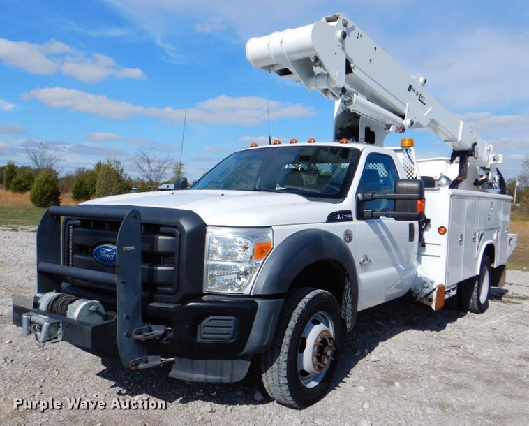 image for item JN9070 2011 Ford F550 Super Duty XL  bucket truck