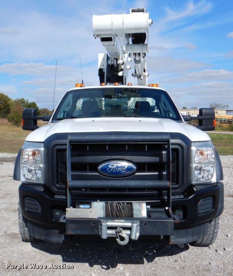 image for item JN9070 2011 Ford F550 Super Duty XL  bucket truck